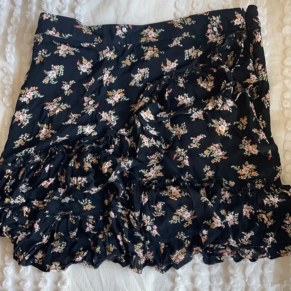Top Shop Ruffled Floral Skirt